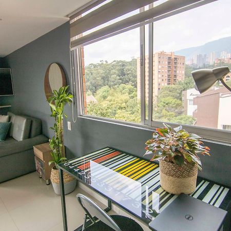 Loft Moderno En El Poblado Con Vista Y Parqueadero Mio Lofts Apartment Medellin Exterior photo