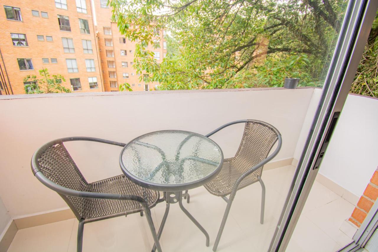 Loft Moderno En El Poblado Con Vista Y Parqueadero Mio Lofts Apartment Medellin Exterior photo
